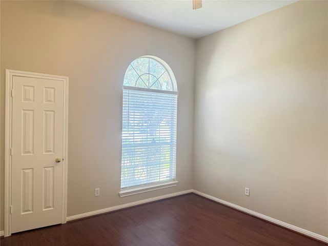 2215 Beacon Light Lane, Fresno, TX 77545