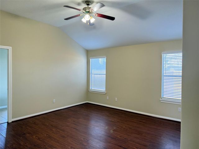 2215 Beacon Light Lane, Fresno, TX 77545