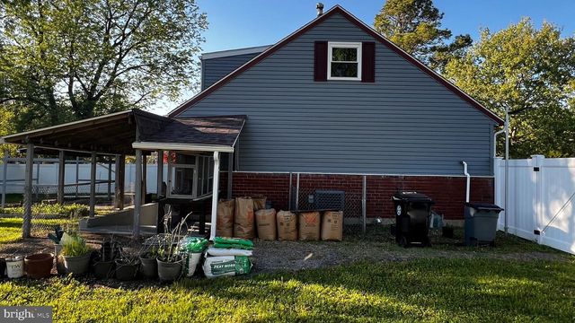 2024 KENNICOTT RD, Windsor Mill, MD 21244