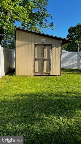 2024 KENNICOTT RD, Windsor Mill, MD 21244