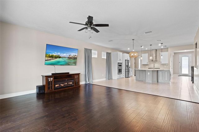 2134 LONG SPUR, Odessa, FL 33556