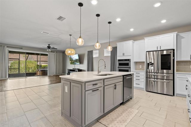 2134 LONG SPUR, Odessa, FL 33556