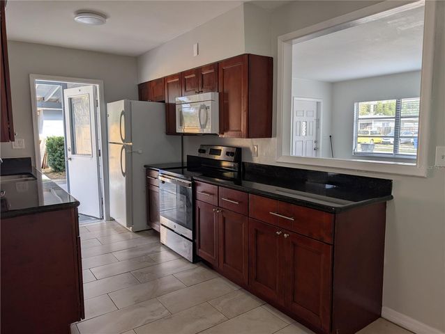 7328 KINGSBURY CIRCLE, Tampa, FL 33610