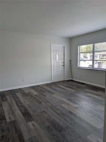 7328 KINGSBURY CIRCLE, Tampa, FL 33610