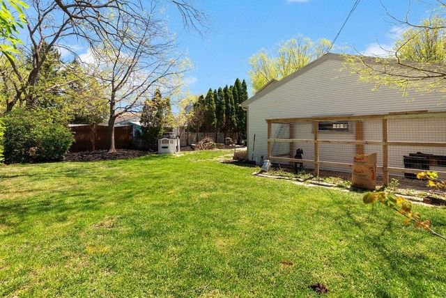 1702 Highland Avenue, Janesville, WI 53548