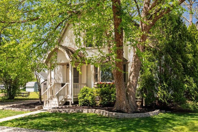 1702 Highland Avenue, Janesville, WI 53548