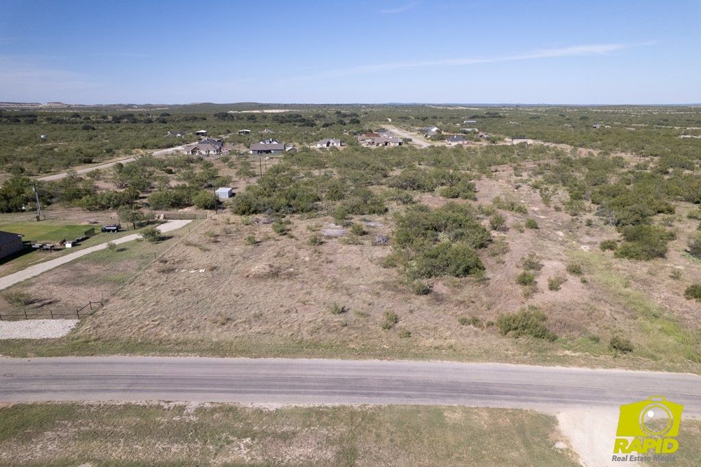 Image 13 of property listing at 17075 Caballo Blanco Lane, Christoval, TX 76935