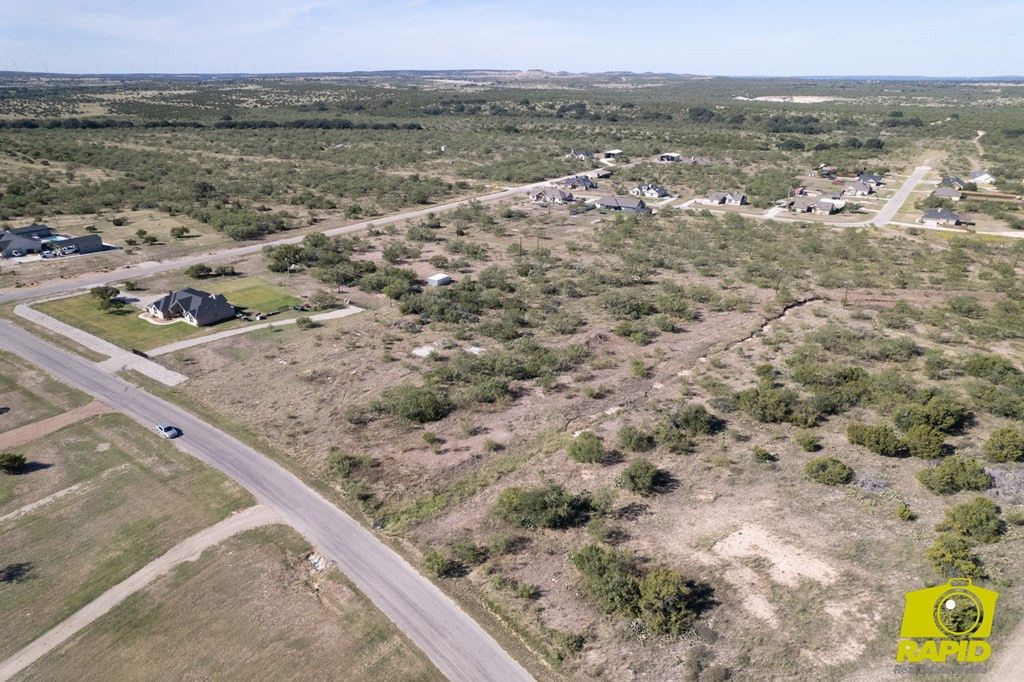Image 8 of property listing at 17075 Caballo Blanco Lane, Christoval, TX 76935