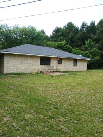 620 Sandy Lane Lane, Grapeland, TX 75844
