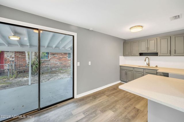 2467 25TH Street W, Jacksonville, FL 32209
