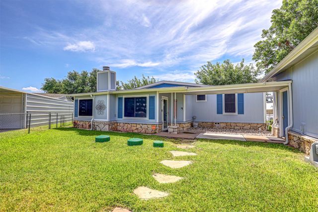 4018 Linda Court, Granbury, TX 76048