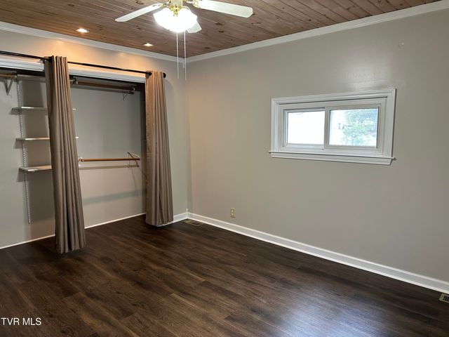 1213 Glynridge Street, Johnson City, TN 37601