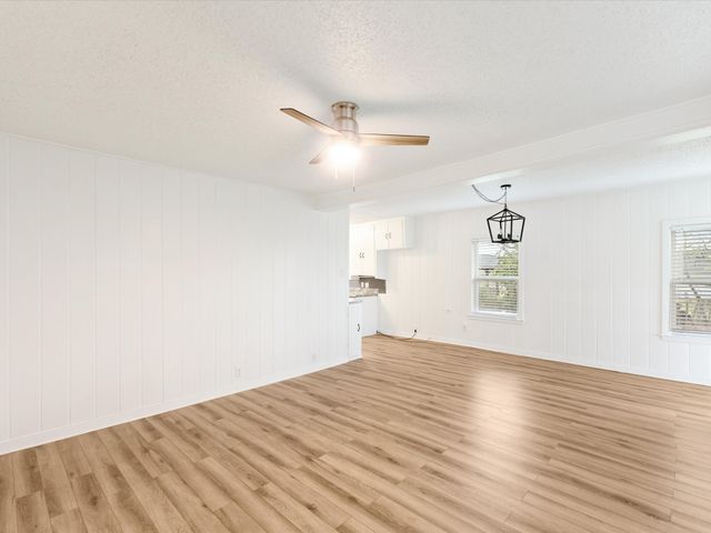 222 Barnes Bridge Road, Sunnyvale, TX 75182