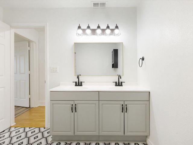 222 Barnes Bridge Road, Sunnyvale, TX 75182