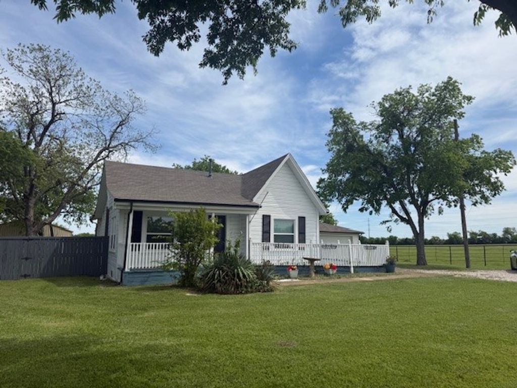 222 Barnes Bridge Road, Sunnyvale, TX 75182