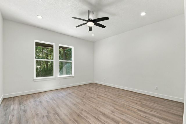 303 Pelican Street, Magnolia, TX 77355