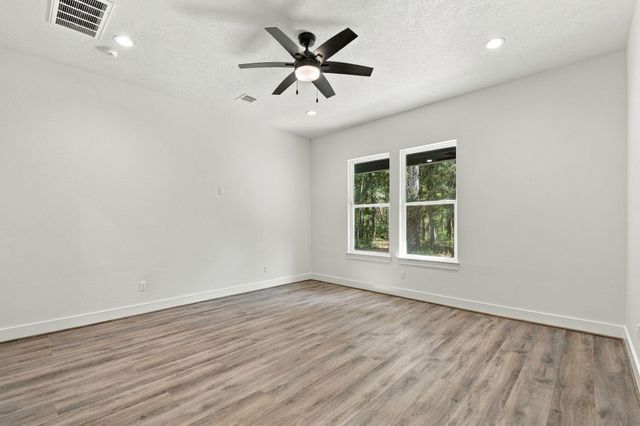 303 Pelican Street, Magnolia, TX 77355