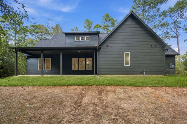 303 Pelican Street, Magnolia, TX 77355