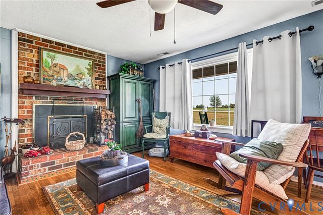 12237 Pinhook Rd, Rockville, VA 23146