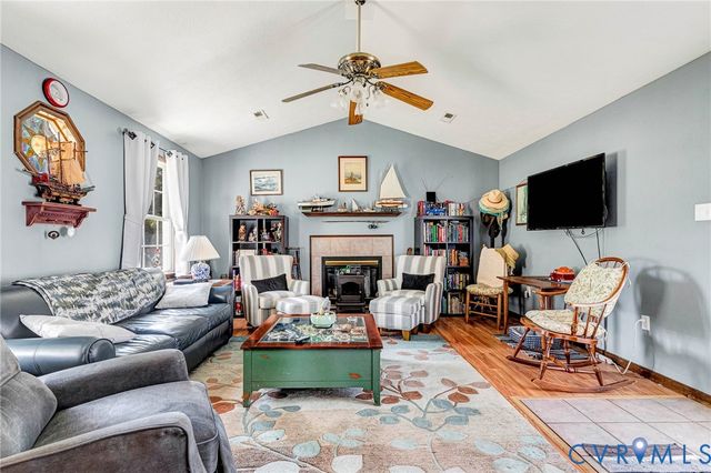 12237 Pinhook Rd, Rockville, VA 23146