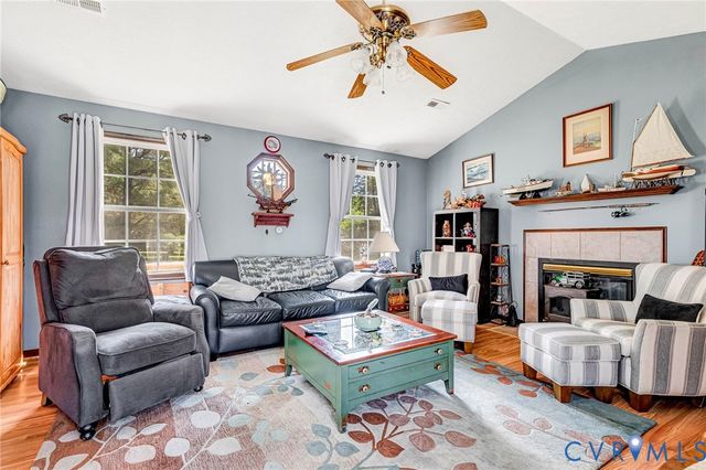 12237 Pinhook Rd, Rockville, VA 23146