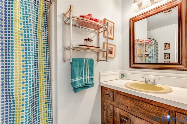 12237 Pinhook Rd, Rockville, VA 23146