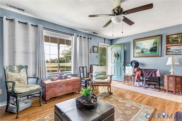 12237 Pinhook Rd, Rockville, VA 23146