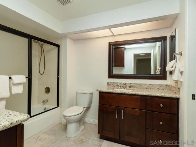 7301 Calle De Fuentes, Carlsbad, CA 92009