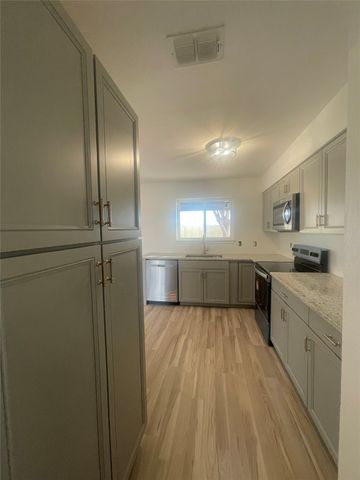 179 Oakland Street, Graham, TX 76450