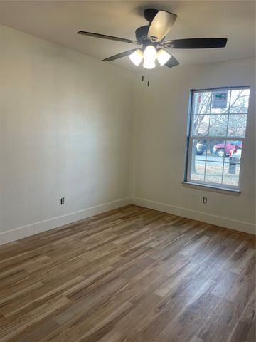 179 Oakland Street, Graham, TX 76450