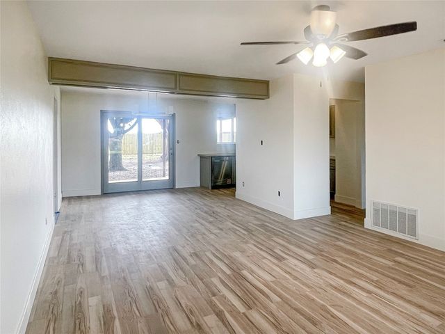 179 Oakland Street, Graham, TX 76450