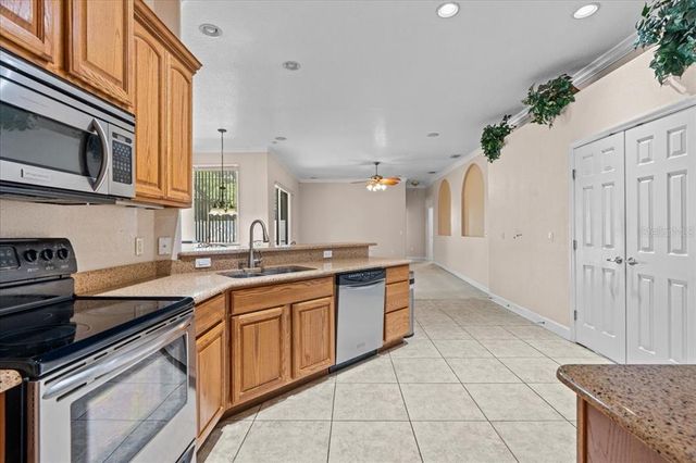 7352 BENT GRASS DRIVE, Winter Haven, FL 33884