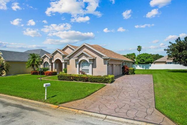 7352 BENT GRASS DRIVE, Winter Haven, FL 33884
