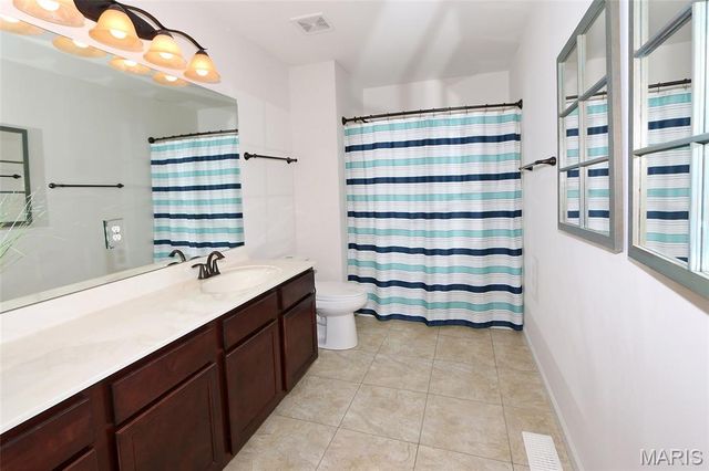 10925 Clydesdale Manors Court, St Louis, MO 63123