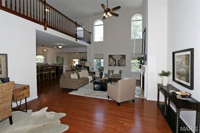 10925 Clydesdale Manors Court, St Louis, MO 63123