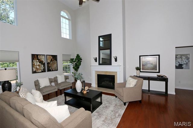 10925 Clydesdale Manors Court, St Louis, MO 63123
