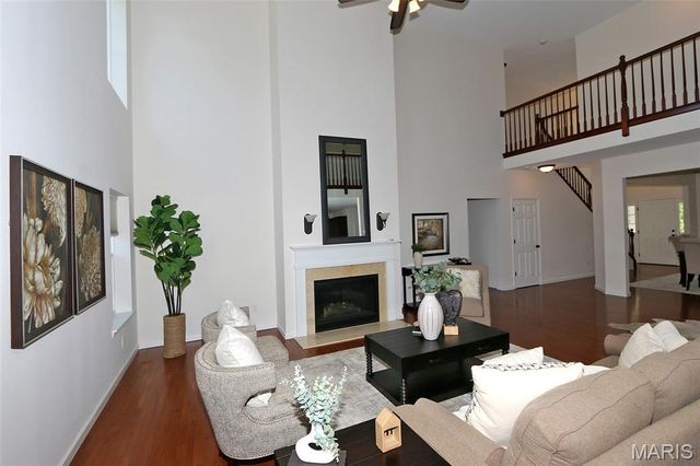 10925 Clydesdale Manors Court, St Louis, MO 63123