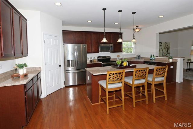 10925 Clydesdale Manors Court, St Louis, MO 63123