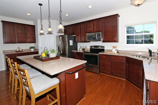 10925 Clydesdale Manors Court, St Louis, MO 63123