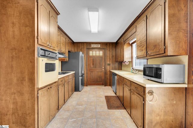 2114 Karen Lane, Anderson, SC 29626