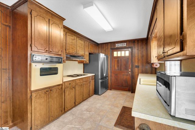 2114 Karen Lane, Anderson, SC 29626