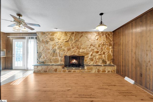 2114 Karen Lane, Anderson, SC 29626