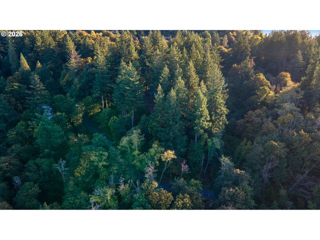 841 W NW GREENLEAF Rd, Portland, OR 97229