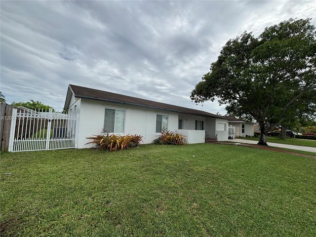 11104 SW 155th Terrace, Miami, FL 33157