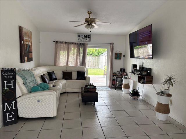 11104 SW 155th Terrace, Miami, FL 33157