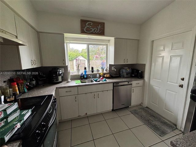 11104 SW 155th Terrace, Miami, FL 33157