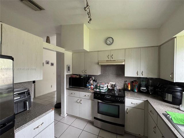 11104 SW 155th Terrace, Miami, FL 33157