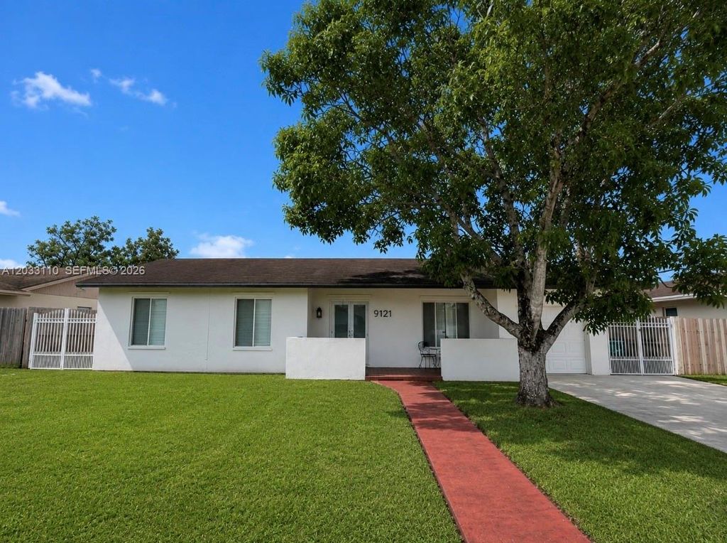 11104 SW 155th Terrace, Miami, FL 33157