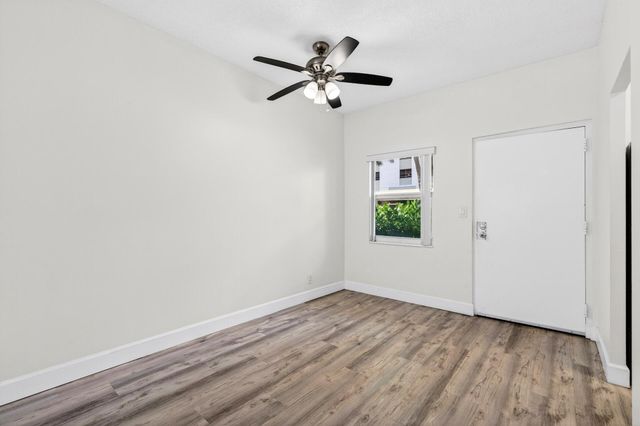 2555 NE 11th Street 104, Fort Lauderdale, FL 33304