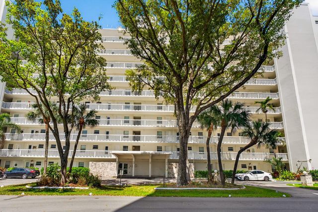 2555 NE 11th Street 104, Fort Lauderdale, FL 33304